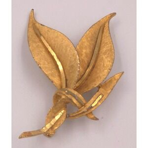 Vintage BSK Gold Tone Brooch Leaf Pin